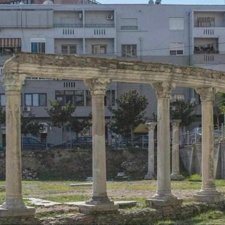 Mediterranean Sea Apartment City Center ドゥラス エクステリア 写真