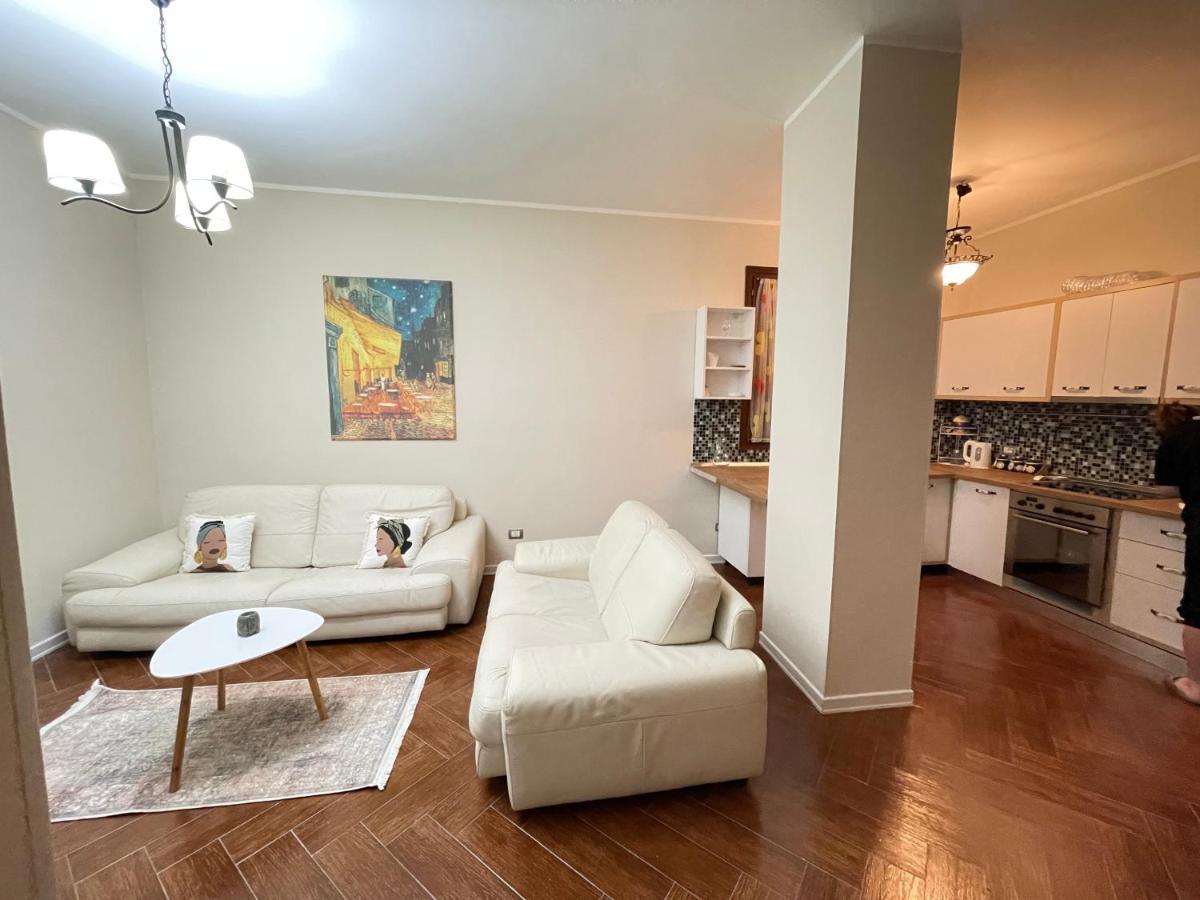 Mediterranean Sea Apartment City Center ドゥラス エクステリア 写真
