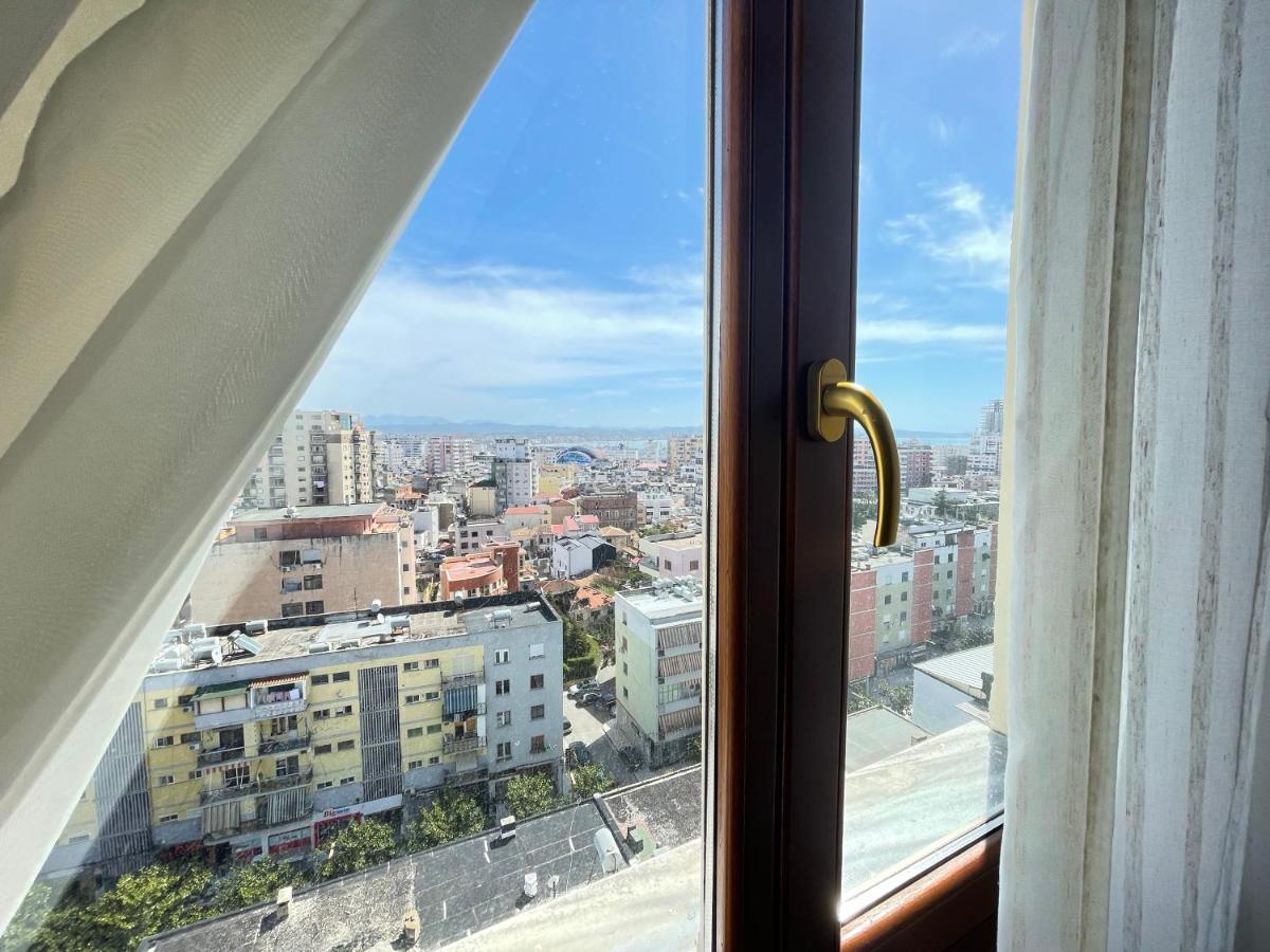 Mediterranean Sea Apartment City Center ドゥラス エクステリア 写真