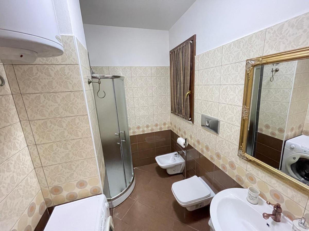 Mediterranean Sea Apartment City Center ドゥラス エクステリア 写真